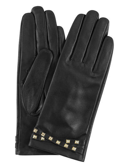 Gloves with studs
