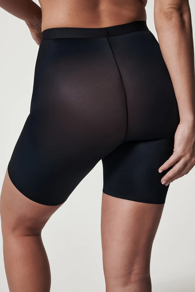 Thinstincts mid thigh short