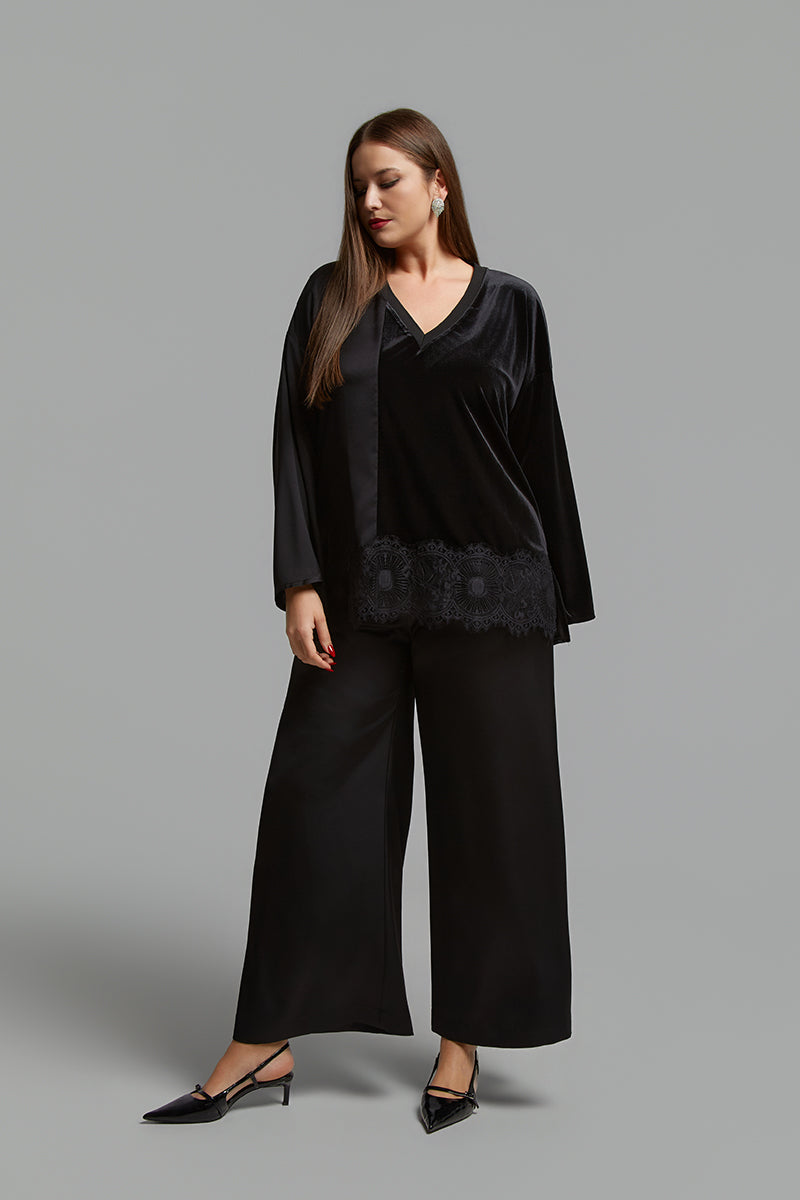 Blouse with lace trim