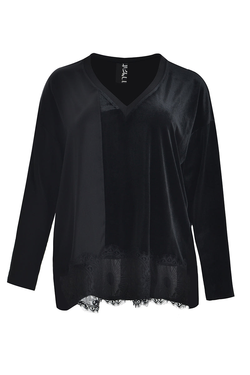 Blouse with lace trim