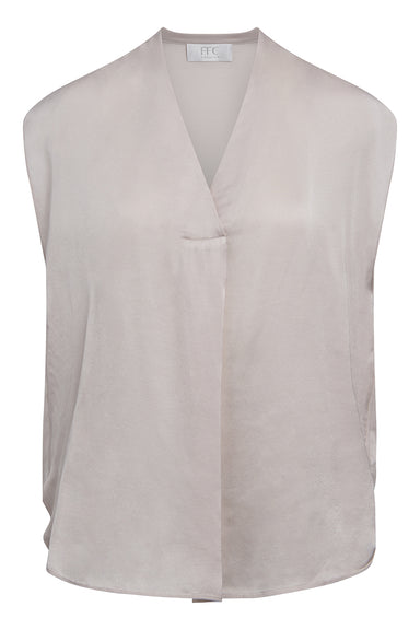 Top with pleat