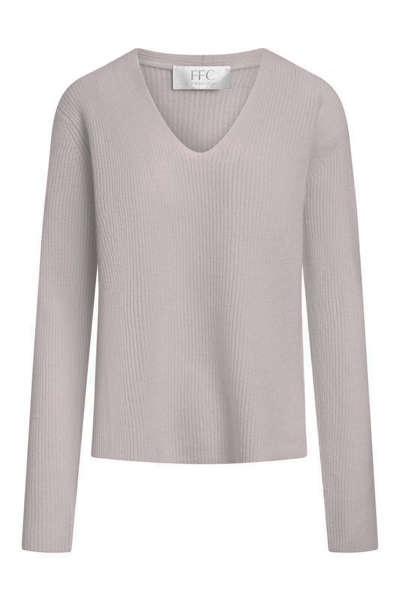 V-neck sweater with ruffles