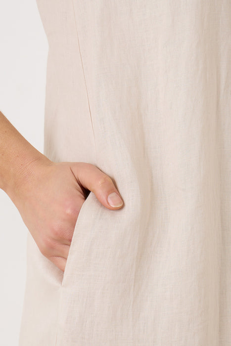Linen dress without sleeves