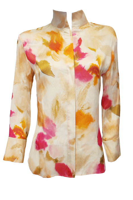 Blouse in floral print