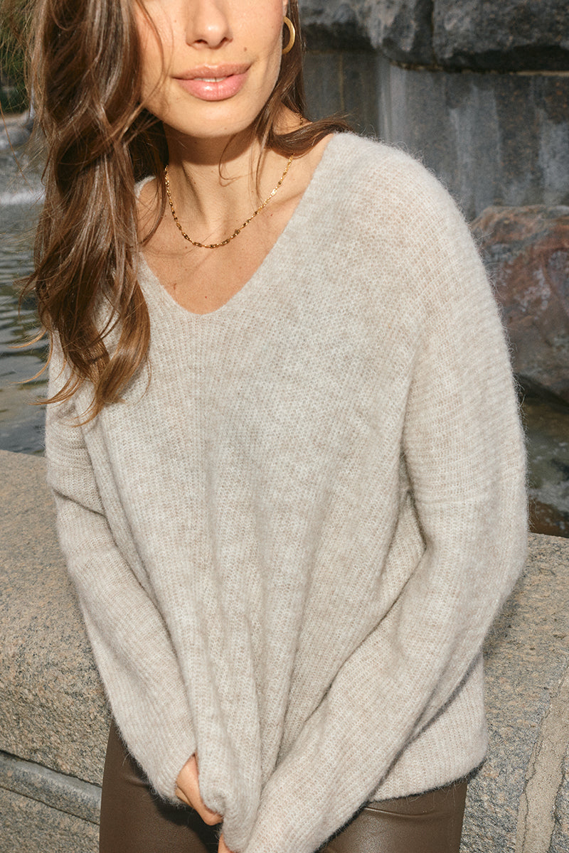 MMThora V-Neck Knit