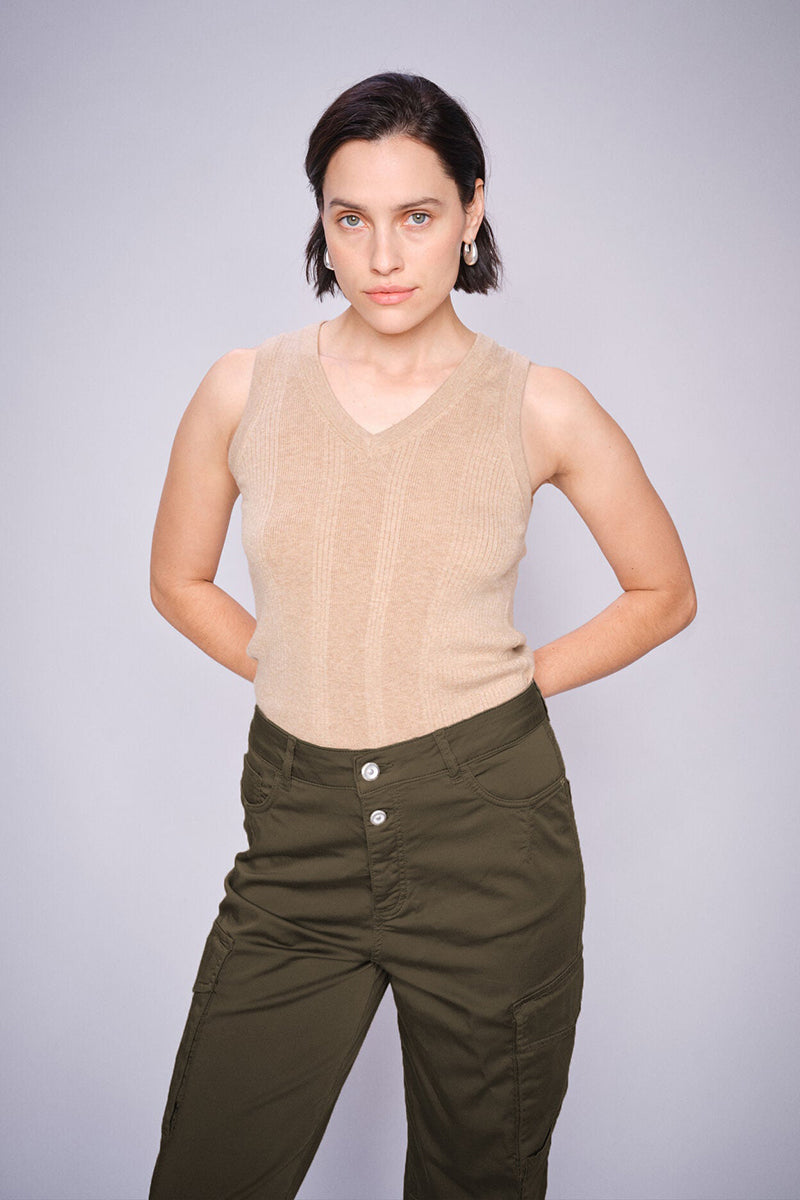 MMRelena Tani Rib V-neck Tank Top