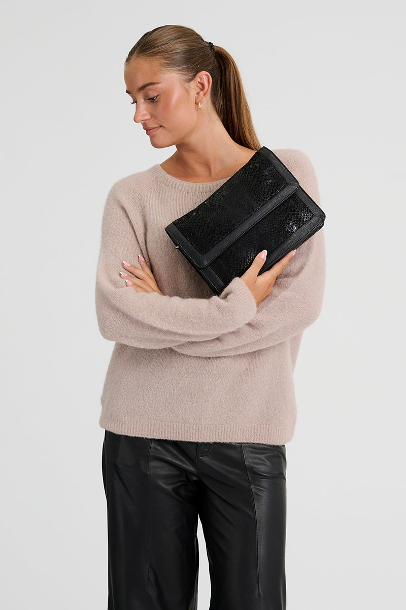 Fashion Favourites Crossover