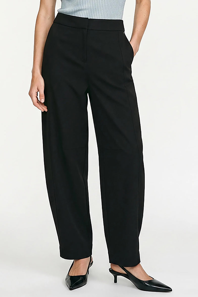 MMMaxine Nellie Pant