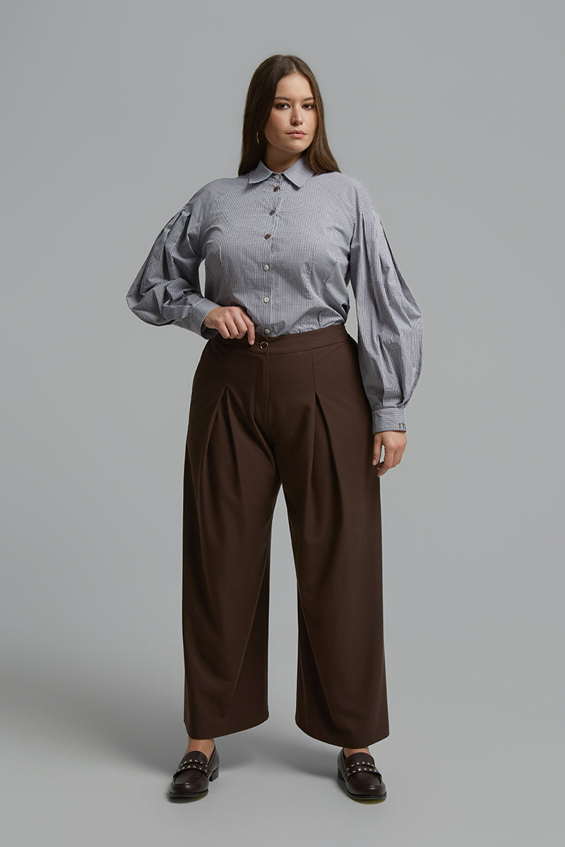 Wide leg trousers