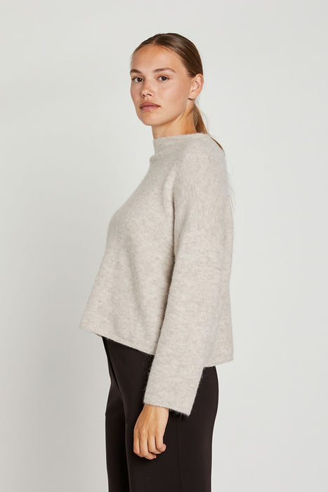 Svera knit sweater