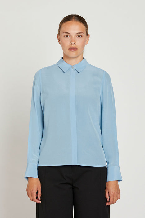 Pugia shirt