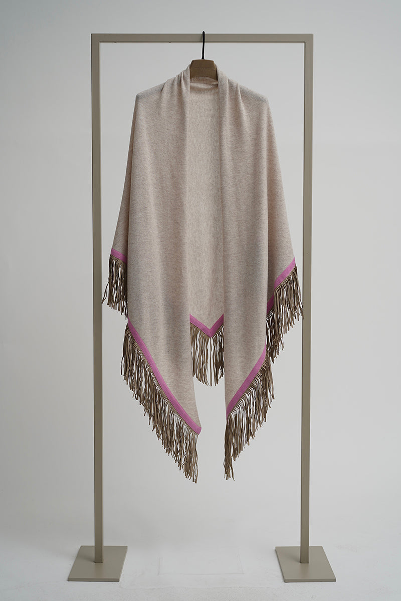 Triangle wool scarf