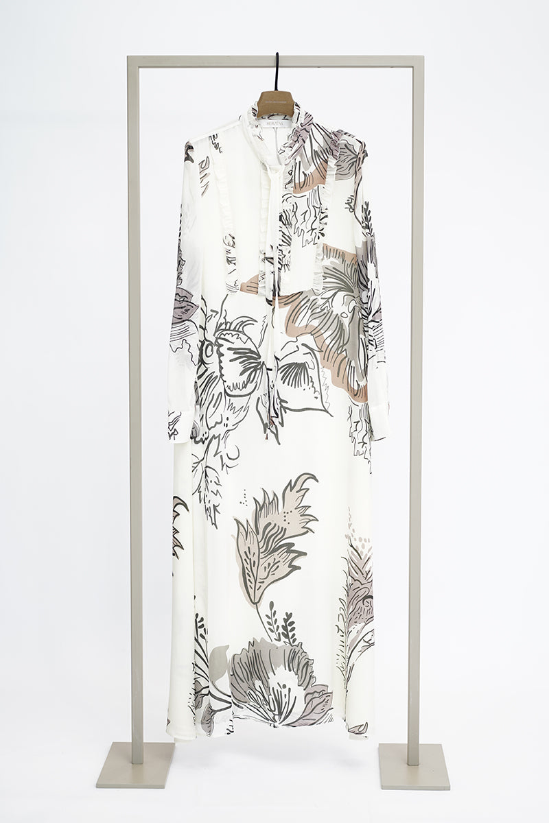 Chiffon dress with ruffled collar