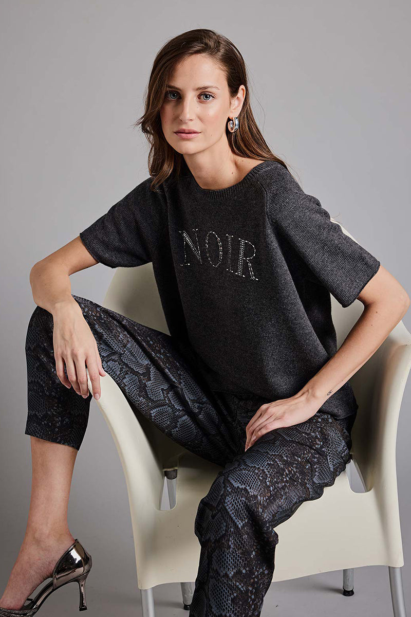 Trousers in viscose twill