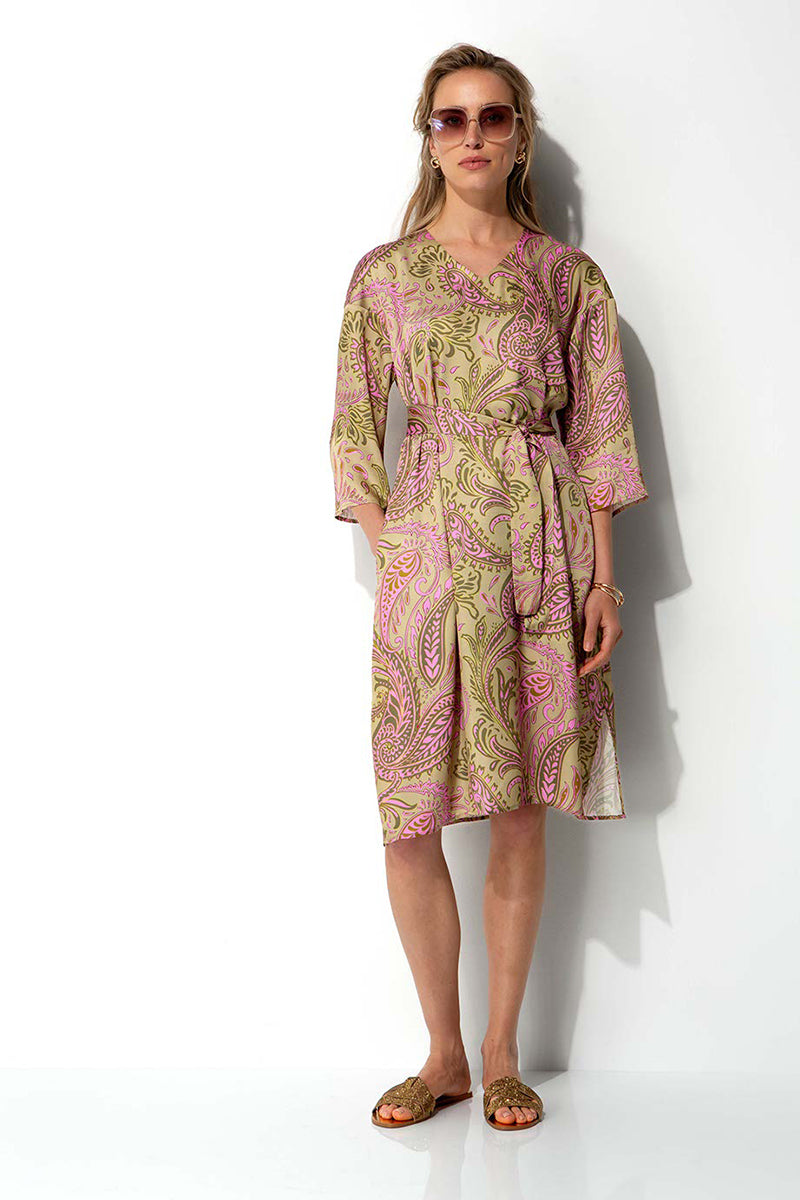 Dress in viscose satin