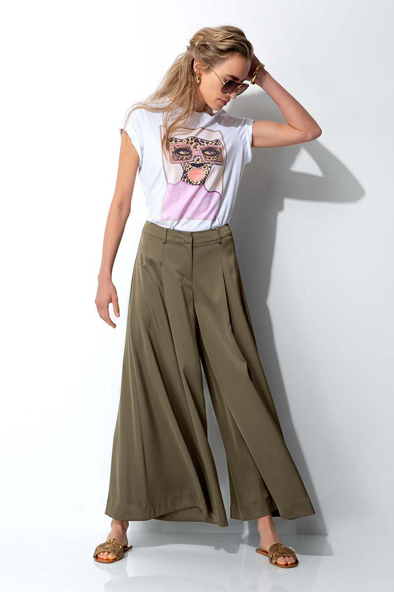 T-shirt with placement print