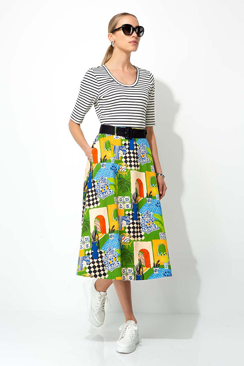 V-neck shirt in striped rib jersey