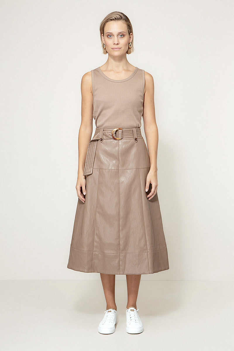 Skirt in vegan leather