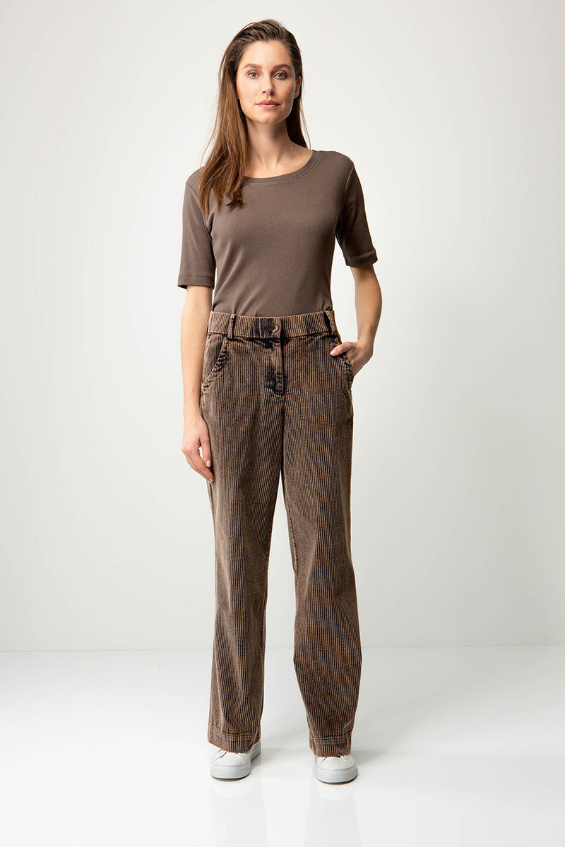 Pants in washed cord