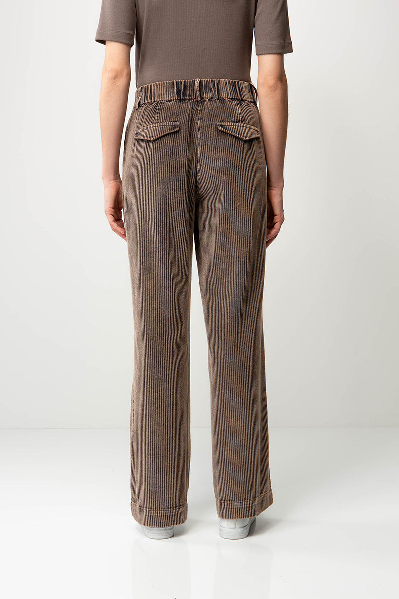 Pants in washed cord