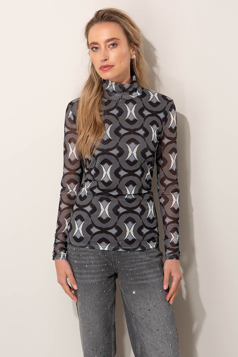 Top in print mesh