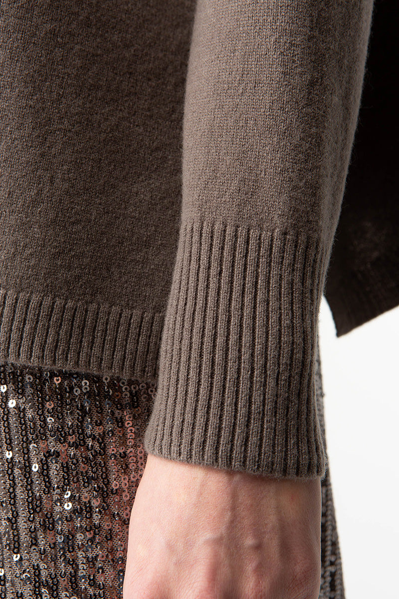 Turtleneck pullover in merino wool