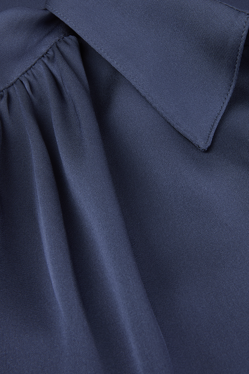 Inez blouse, open v-neck