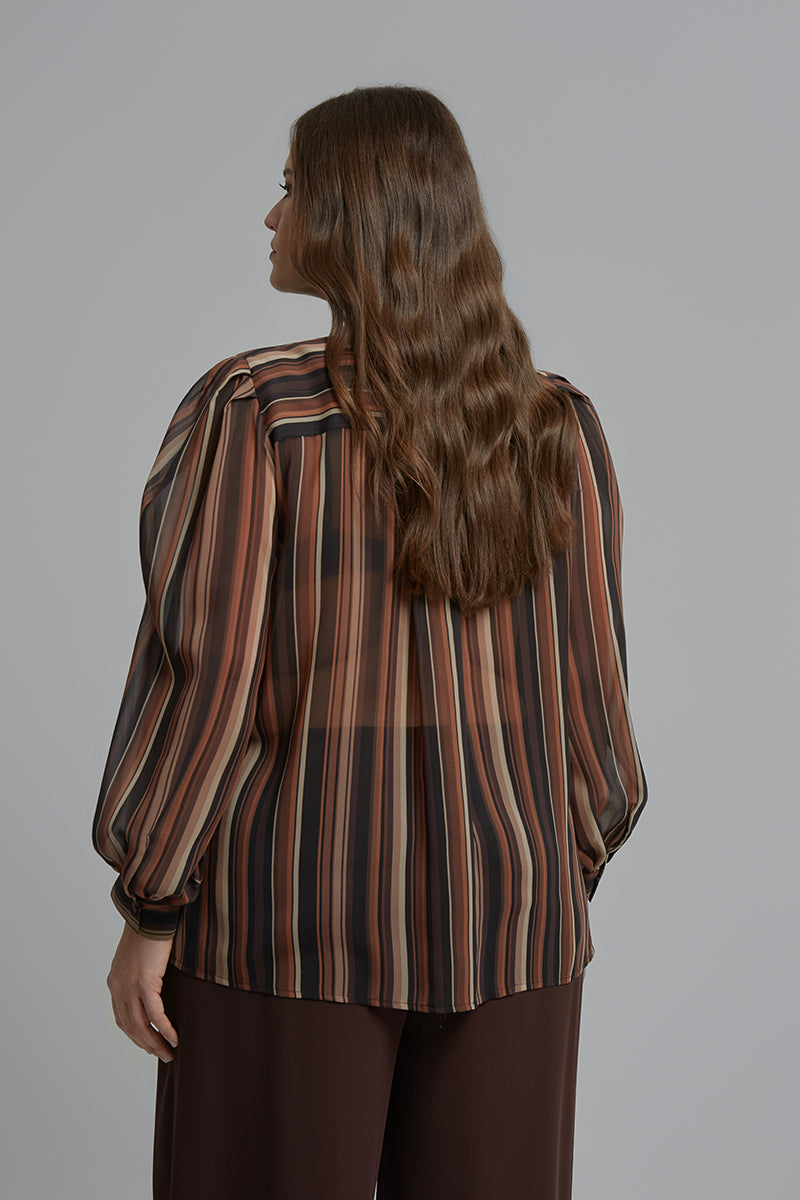 Blouse in stripes
