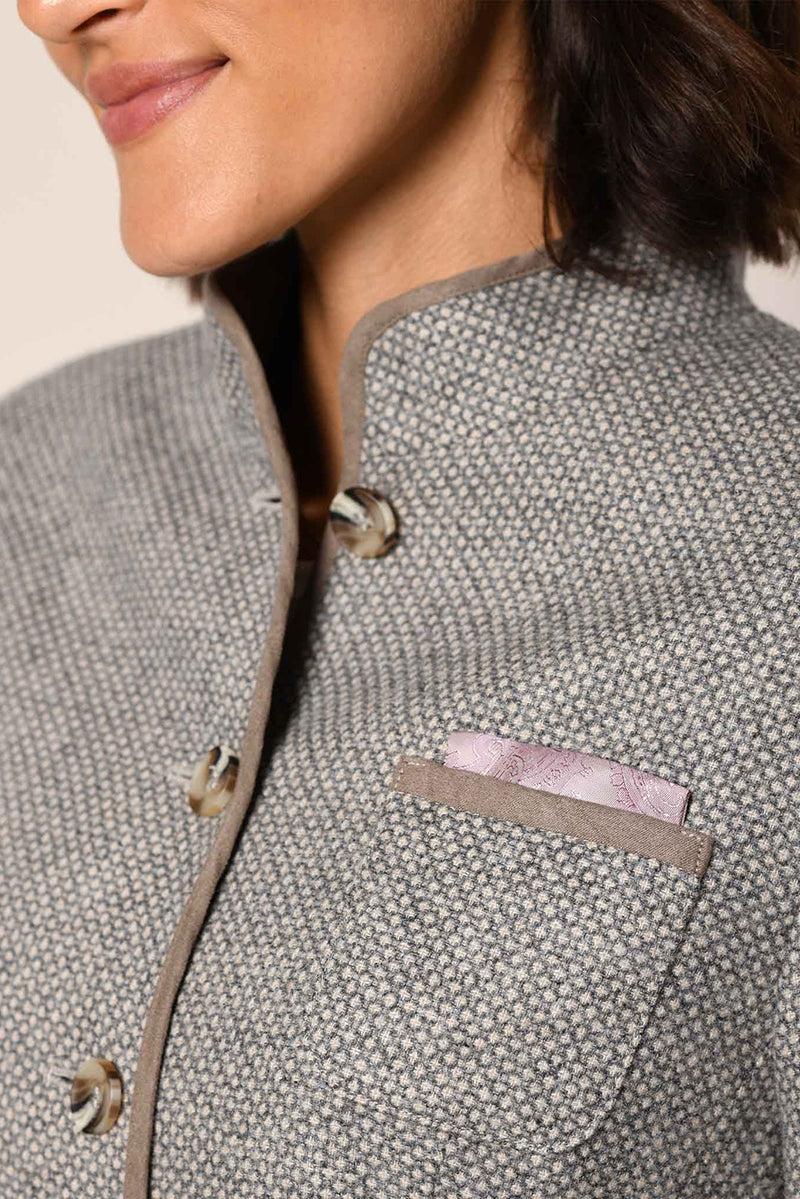 Wool jacket in peacock eye design