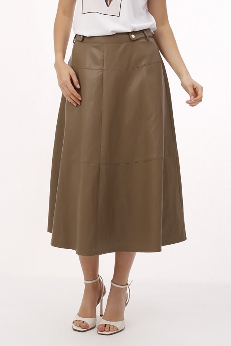 Skirt in vegan leather