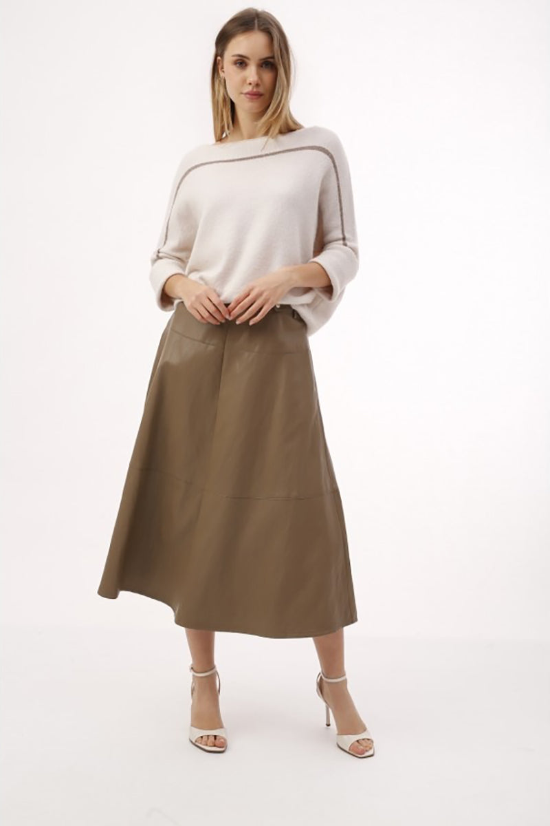 Skirt in vegan leather