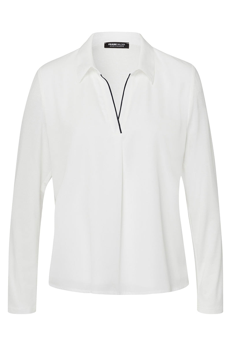 Blouse with black accent