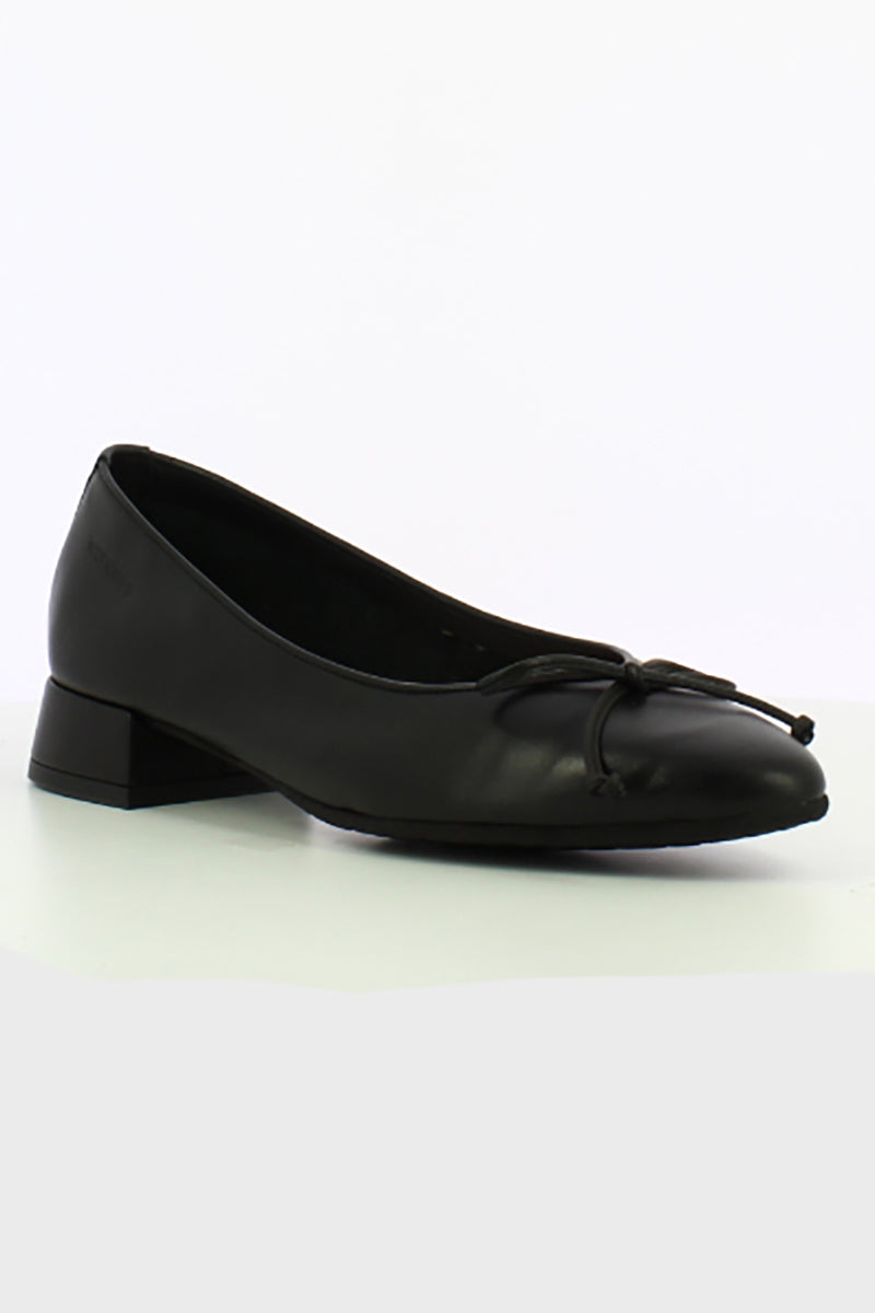 Dari ballerina pumps