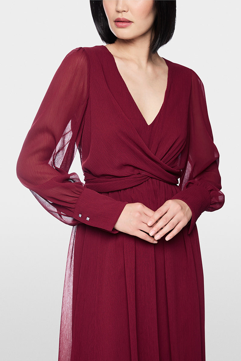 Elegant crêpe midi dress