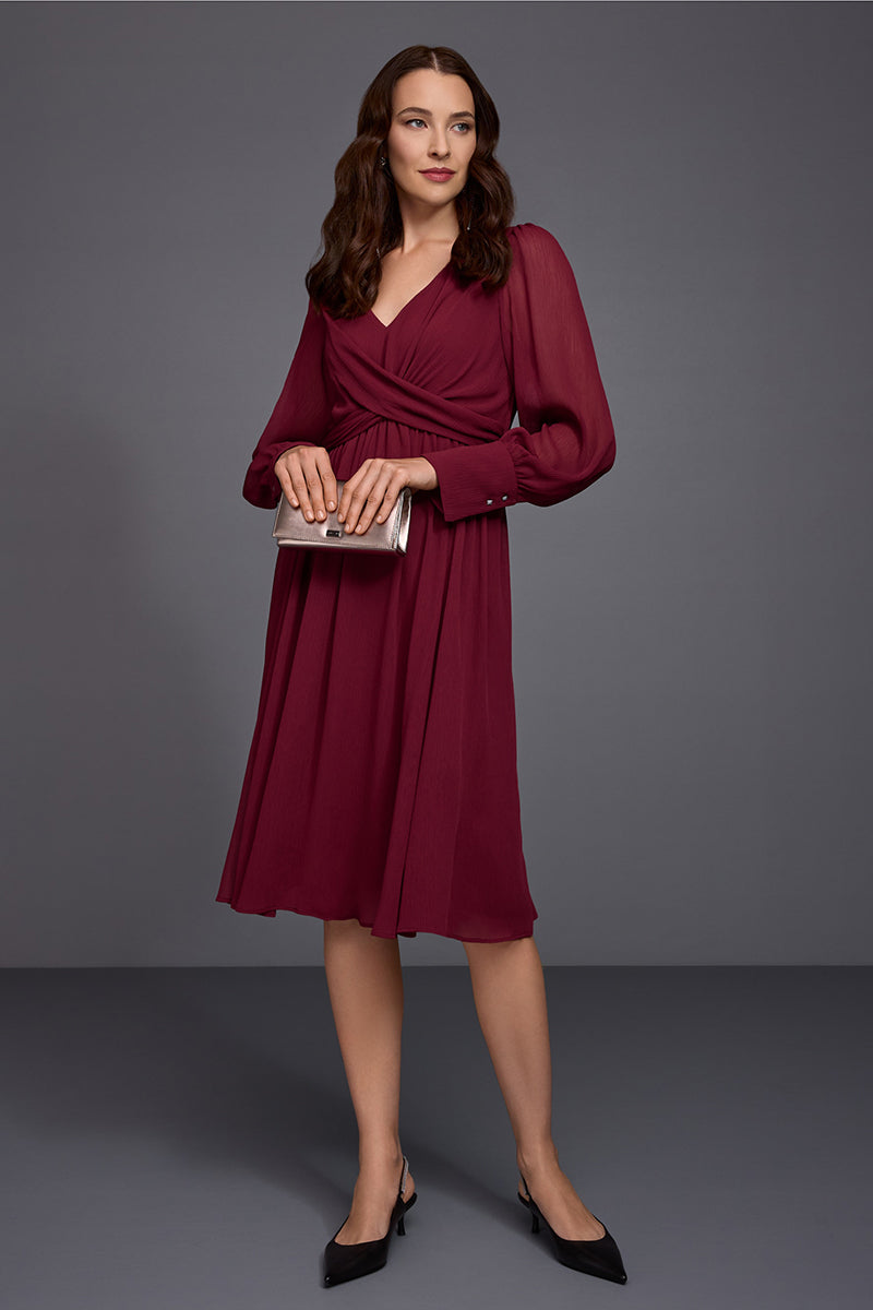 Elegant crêpe midi dress