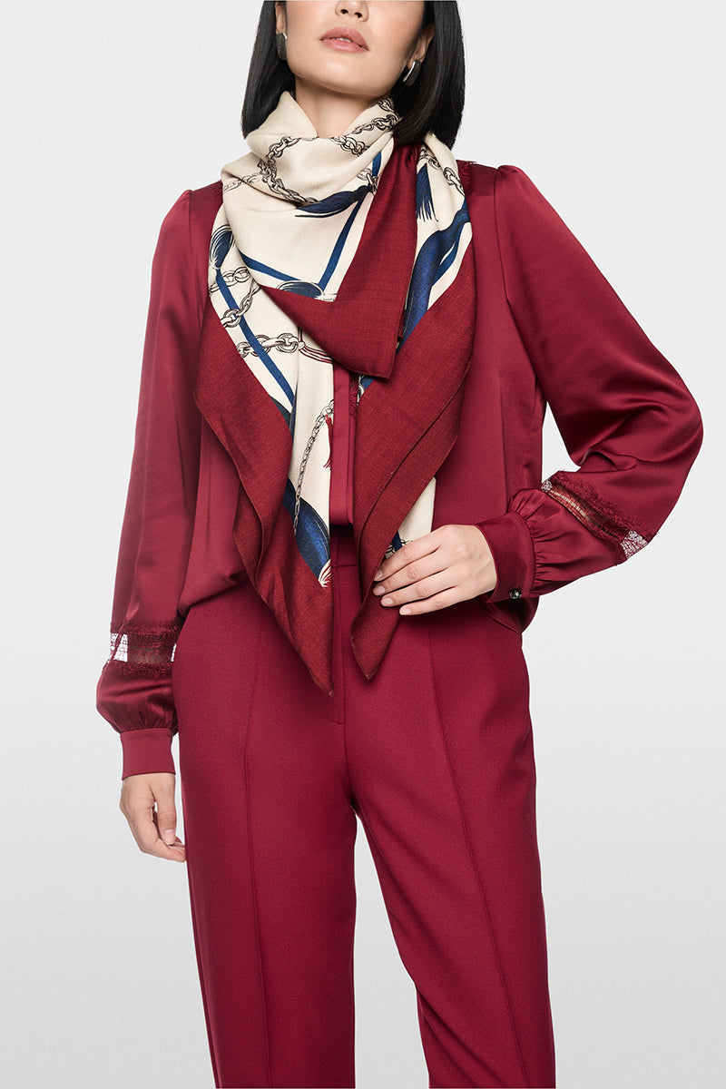 Wool-silk scarf with chain print
