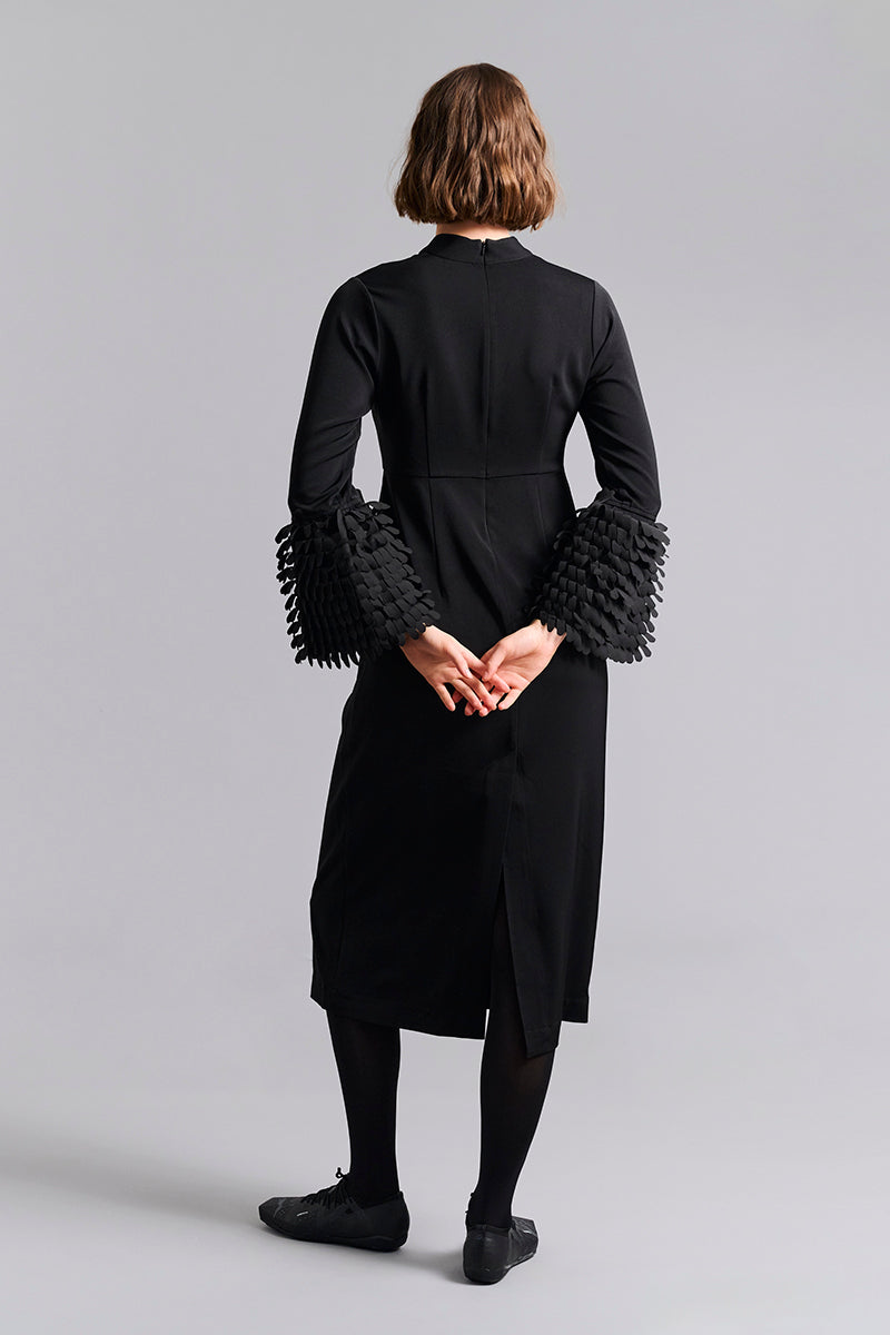 Sakura stretch dress with ruffles