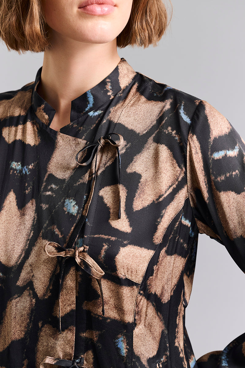 Kuhaki FSC dress with collar