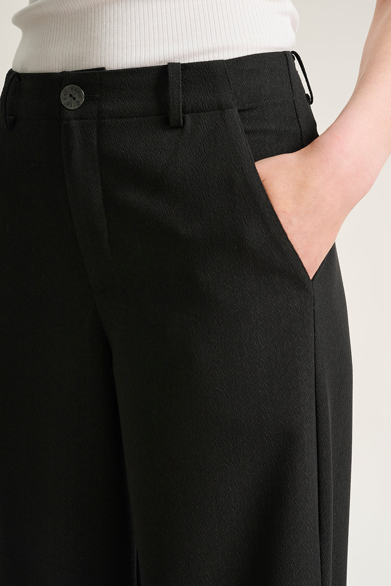 Sayaka long straight pants