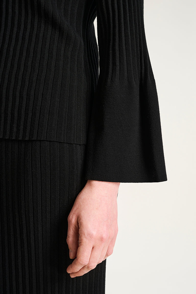 Akiko turtleneck blouse