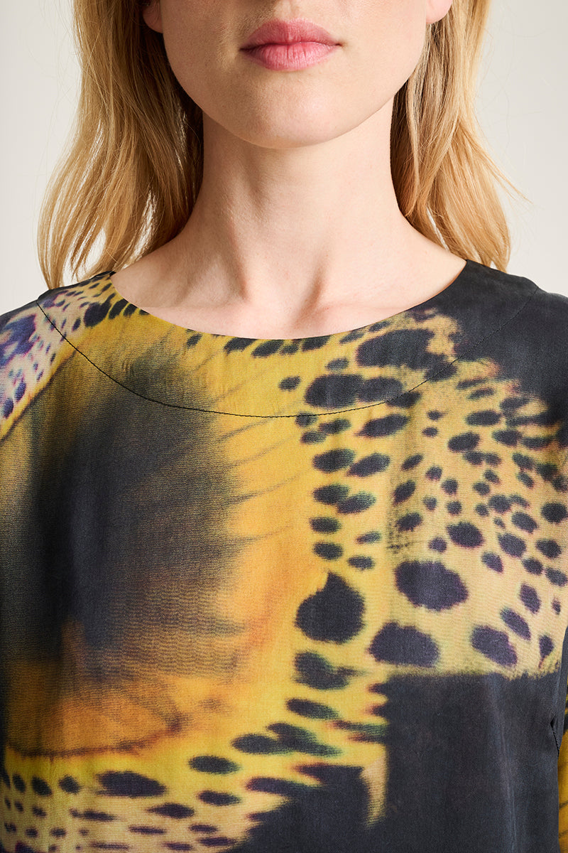 Shinobe blouse with boatneck