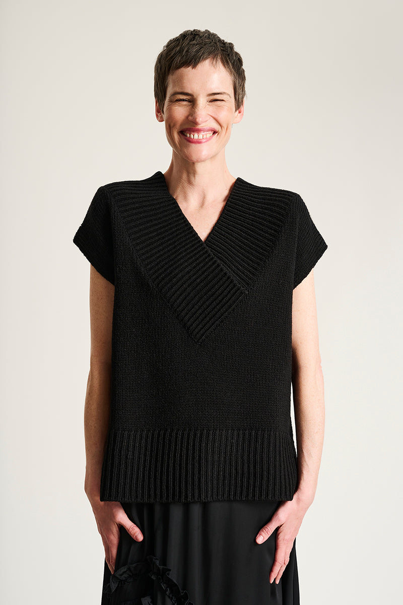 Nitto sleeveless blouse