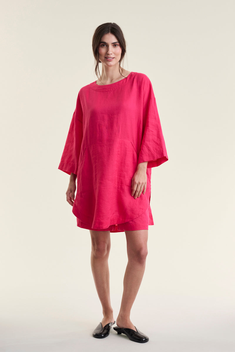 Airy linen tunic
