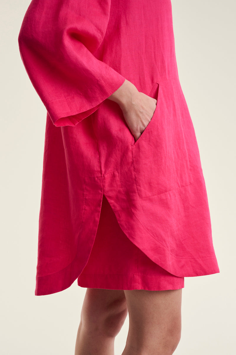 Airy linen tunic
