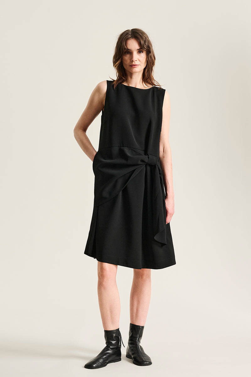 Kurosaki dress