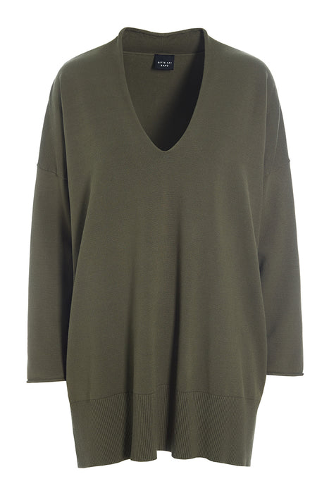 Saku blouse with v-neck