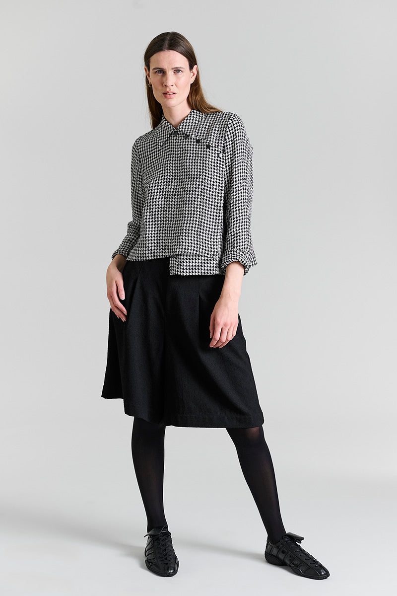 Chesu asymmetric jacket