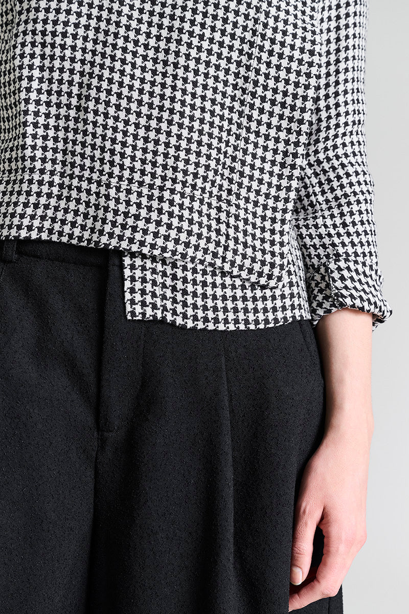 Chesu asymmetric jacket