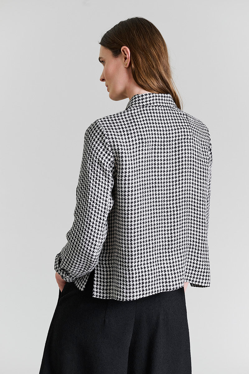 Chesu asymmetric jacket