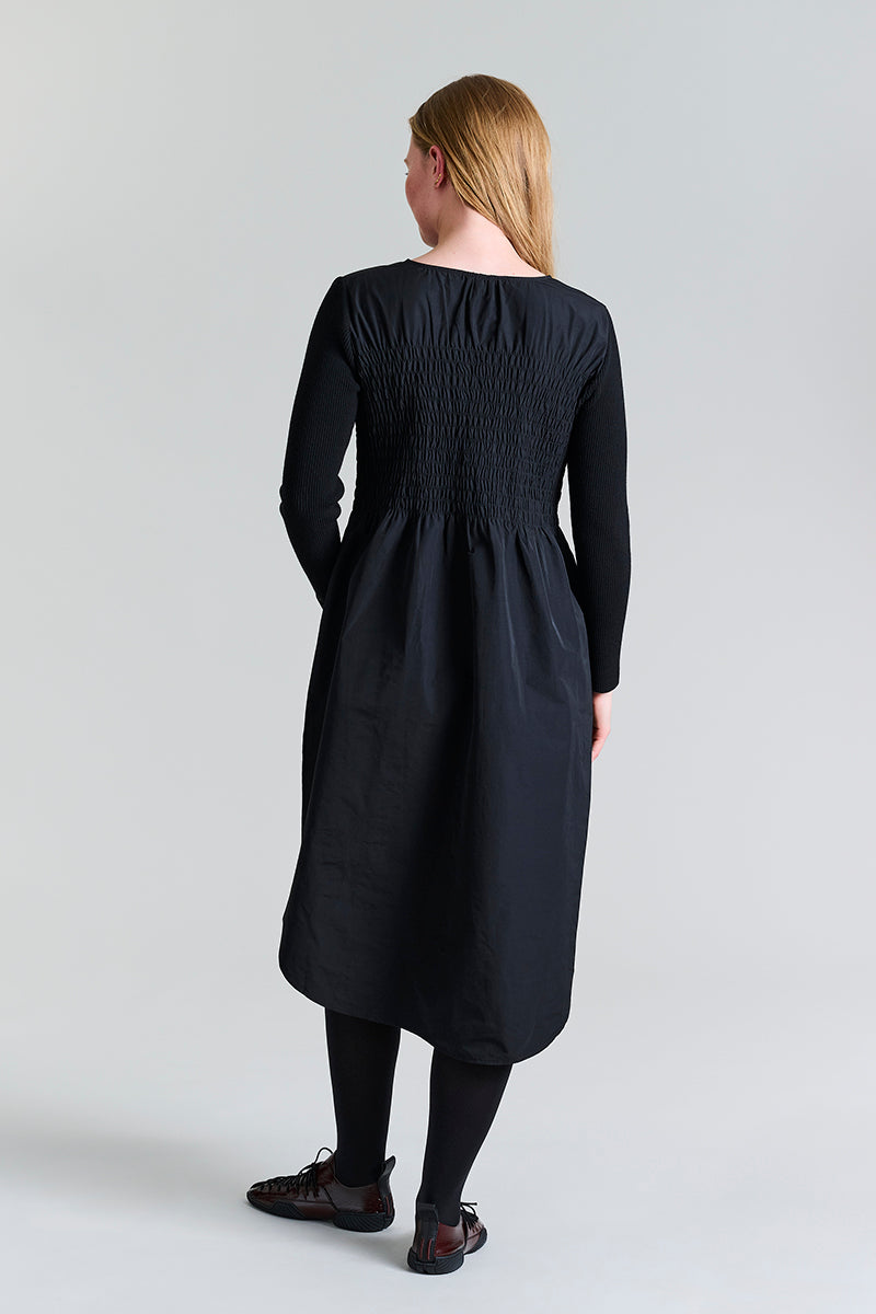 Fukkura poplin dress with smock